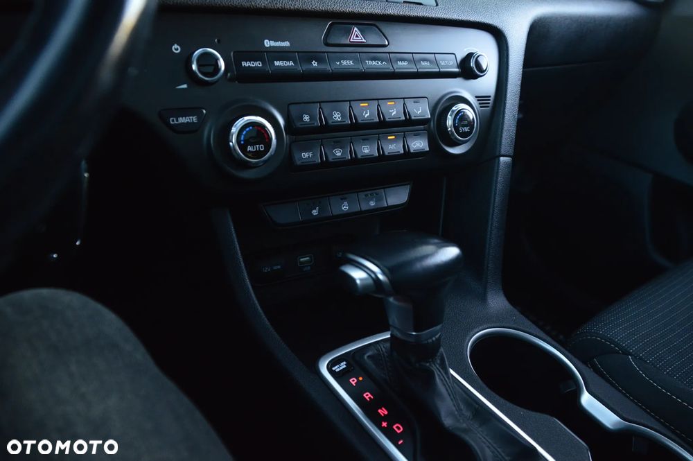 Kia Sportage 1.6 T-GDI AWD DCT GT LINE - 30