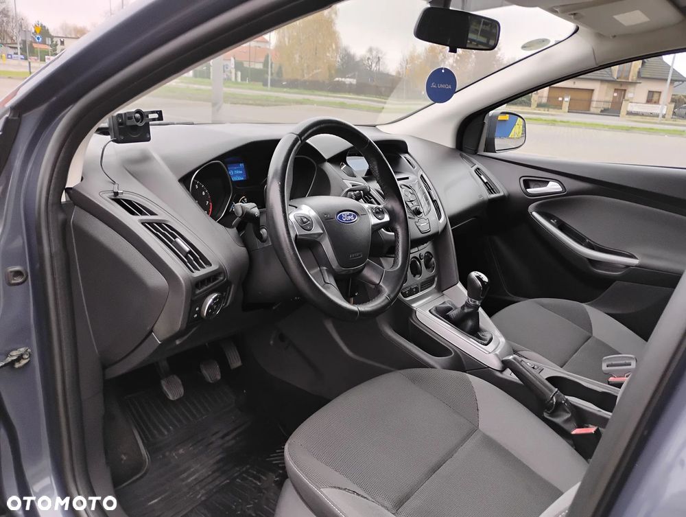 Ford Focus 1.6 Edition - 4