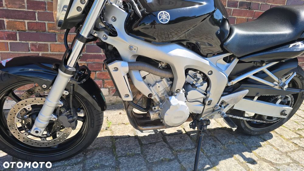 Yamaha FZ6 - 8