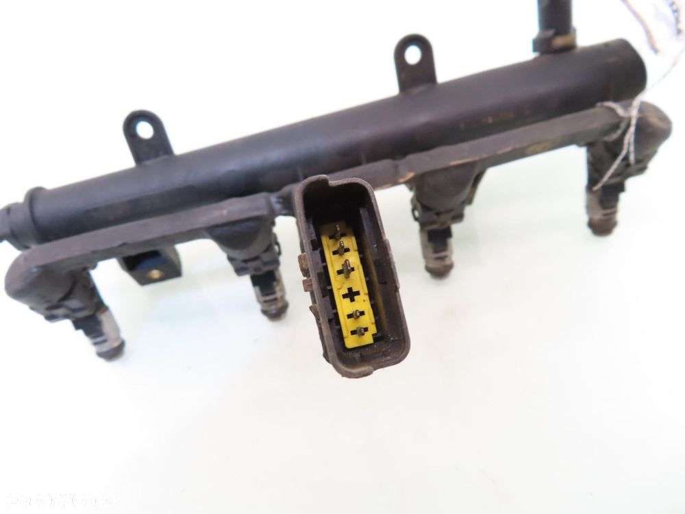 LISTWA WTRYSKOWA PEUGEOT 206 1.4 9628982980D - 2