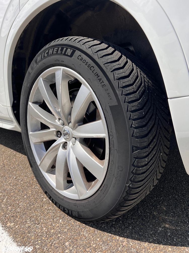 Volvo XC 90 T5 AWD Geartronic Momentum - 13