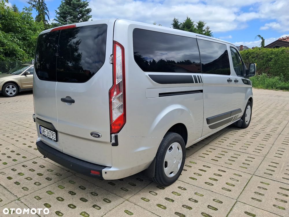Ford Transit Custom 290 L2H1 Limited - 23
