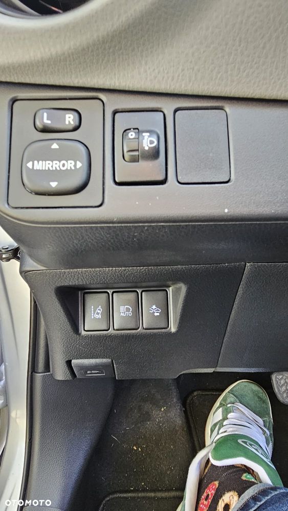 Toyota Yaris - 14