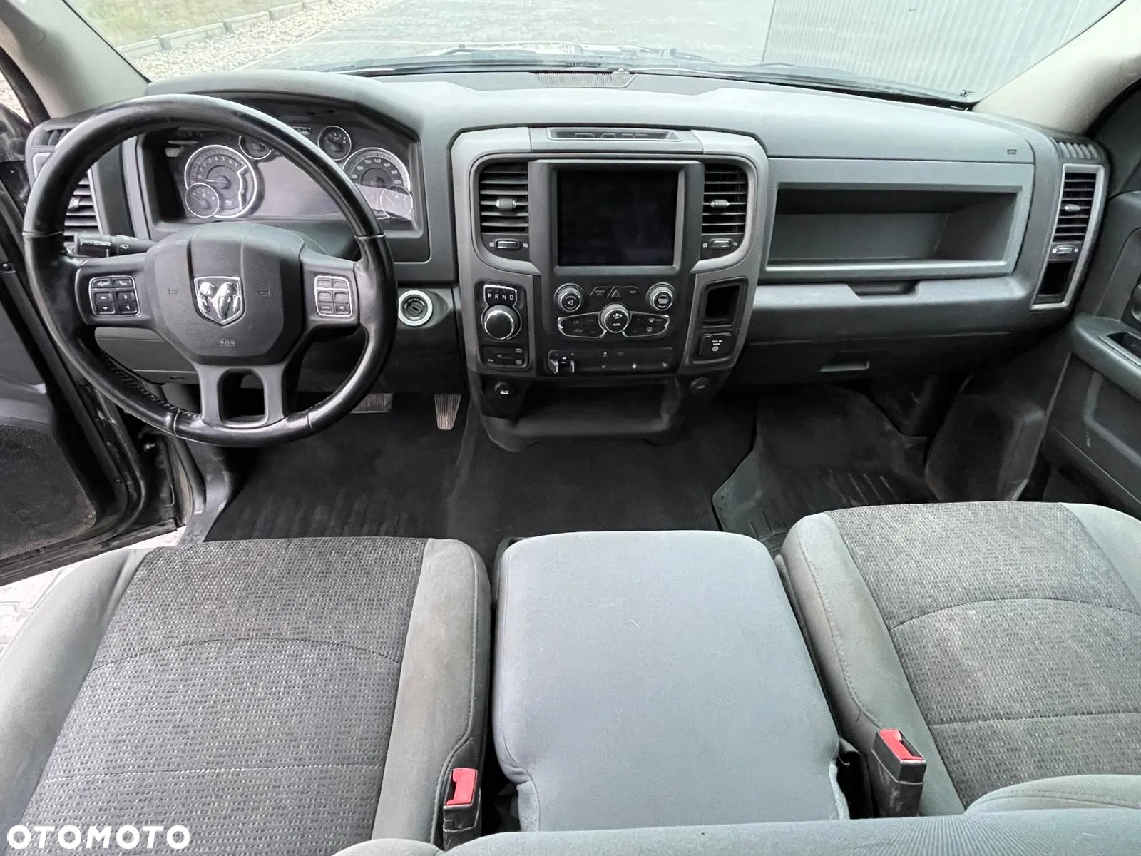 Dodge RAM 1500 5.7 4x4 - 8