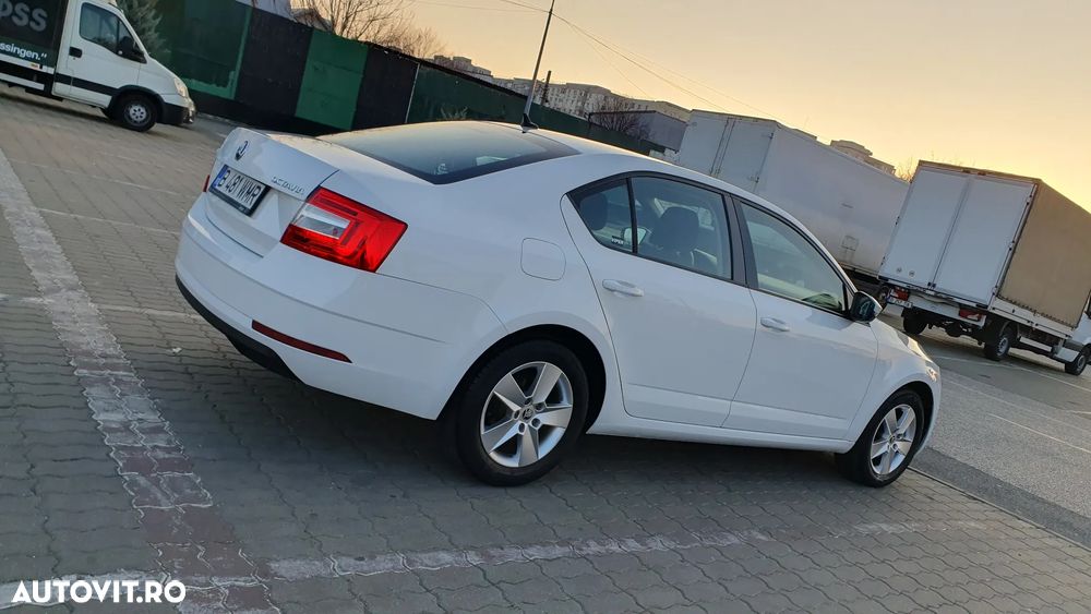 Skoda Octavia 1.6 TDI Style - 22