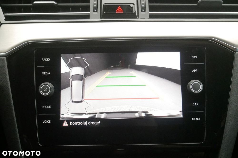 Volkswagen Passat Variant 2.0 TSI Elegance DSG - 21
