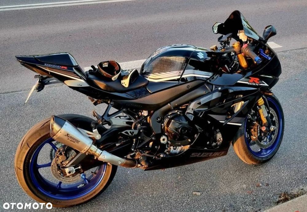 Suzuki GSX-R - 16