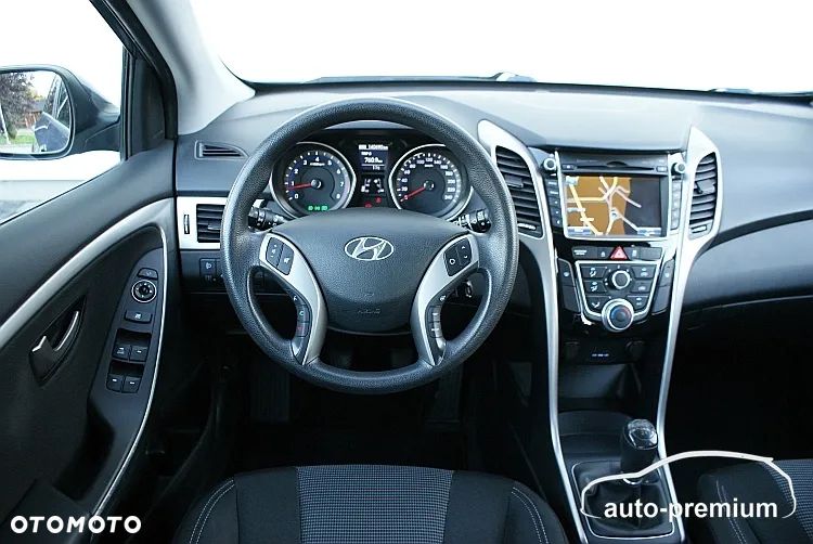 Hyundai i30 1.4 Intro Edition - 7
