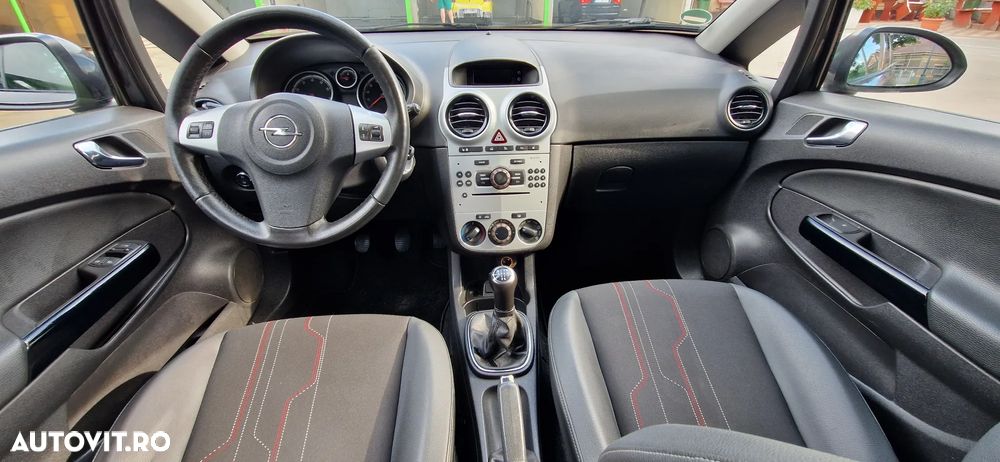 Opel Corsa 1.4 16V Edition - 11