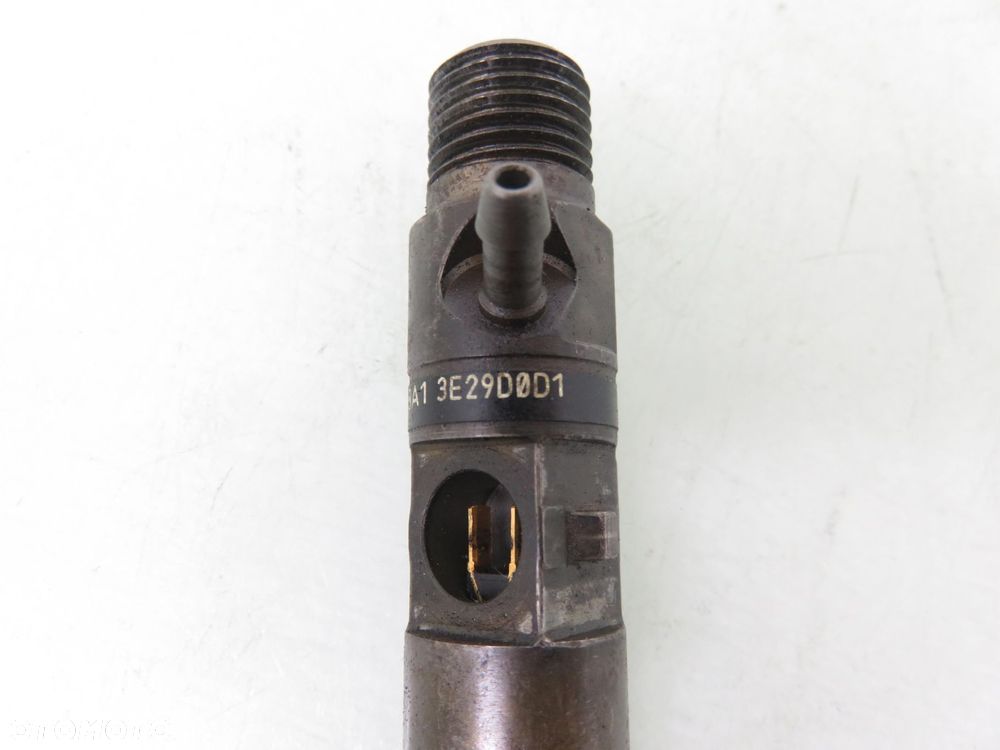 WTRYSKIWACZ RENAULT MEGANE II 1.5 dCi EJBR01401Z 8200132793 8200049876 - 2