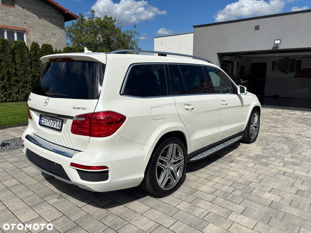 Mercedes-Benz GL 350 BlueTEC 4-Matic - 9