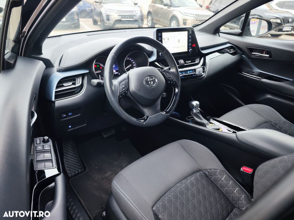Toyota C-HR - 13
