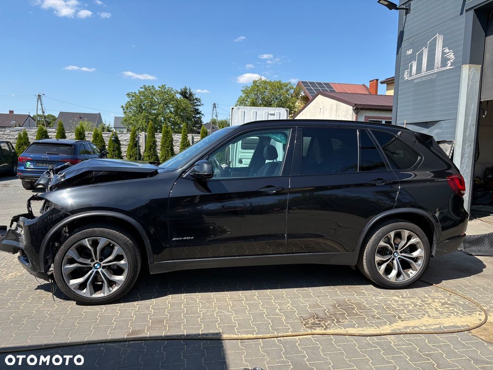 BMW X5 xDrive40d Sport-Aut - 4