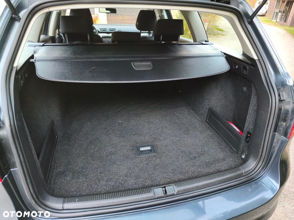 Volkswagen Passat - 31