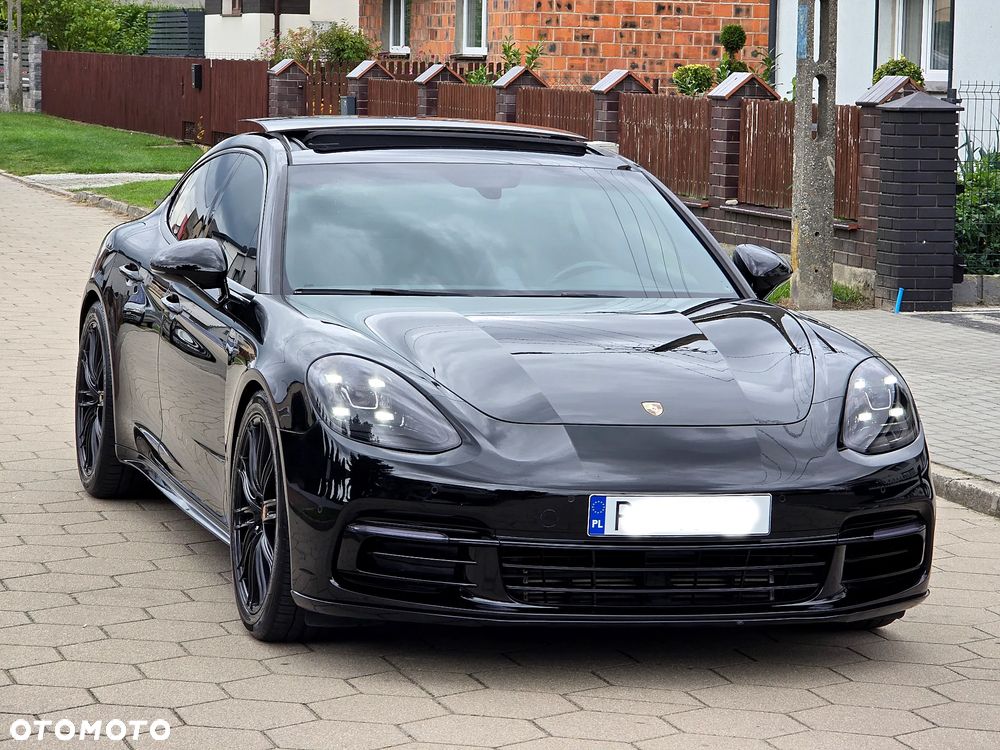 Porsche Panamera - 36
