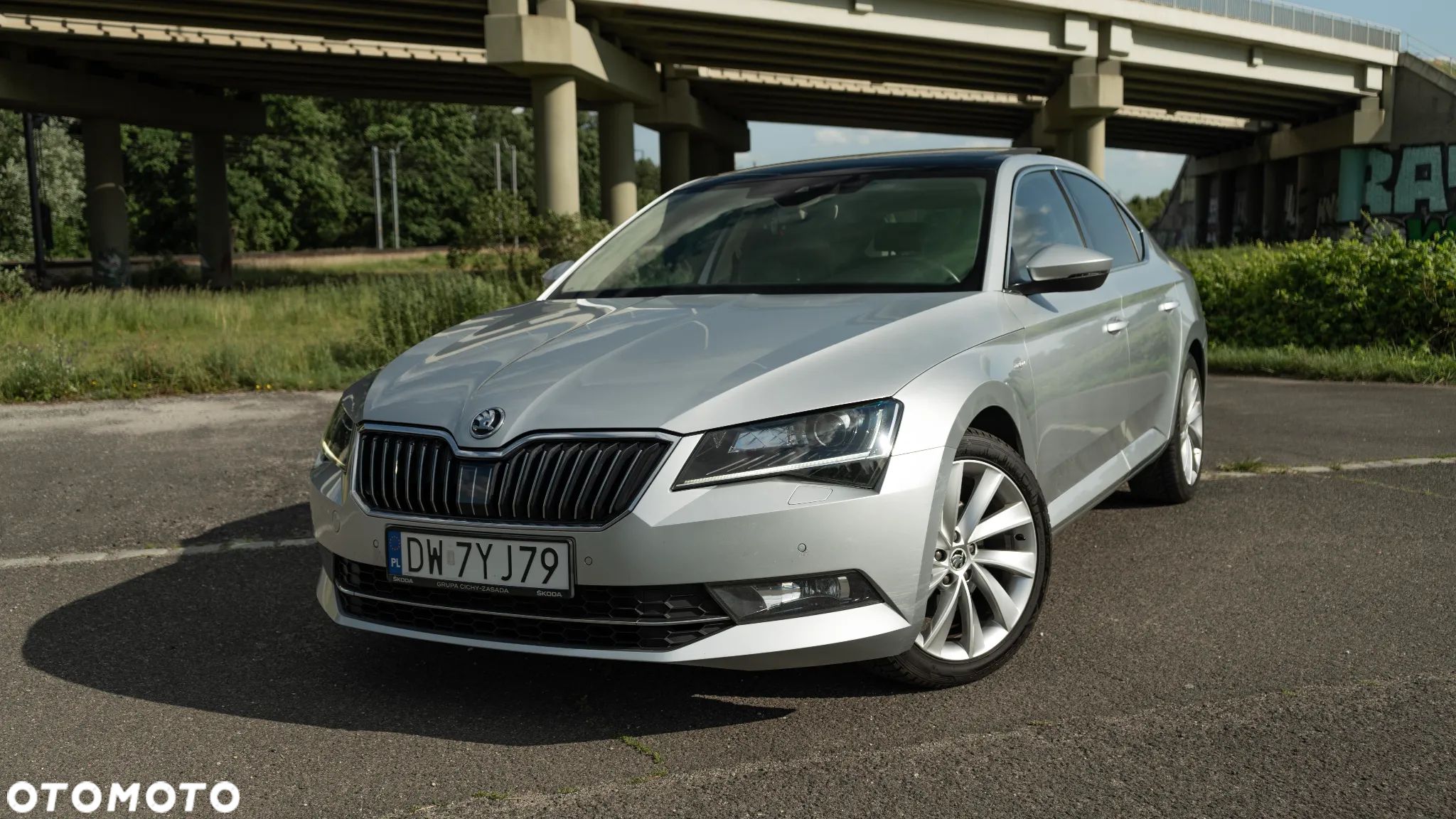Skoda Superb 2.0 TDI 4x4 L&K DSG - 1