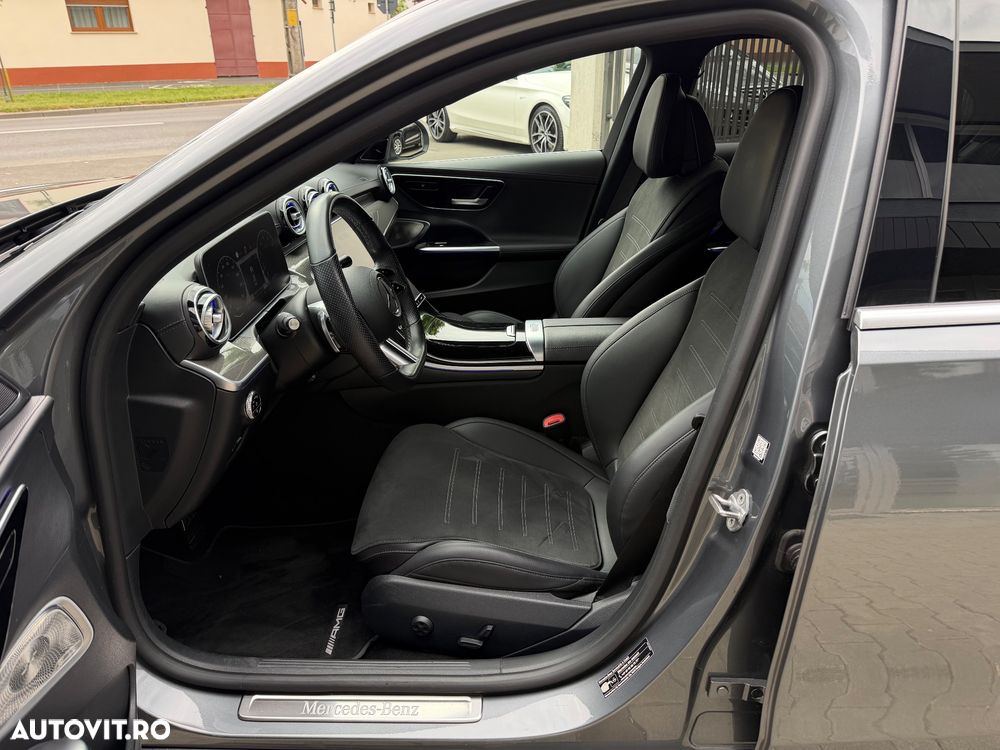 Mercedes-Benz C 300 4MATIC 9G-TRONIC AMG Line - 13