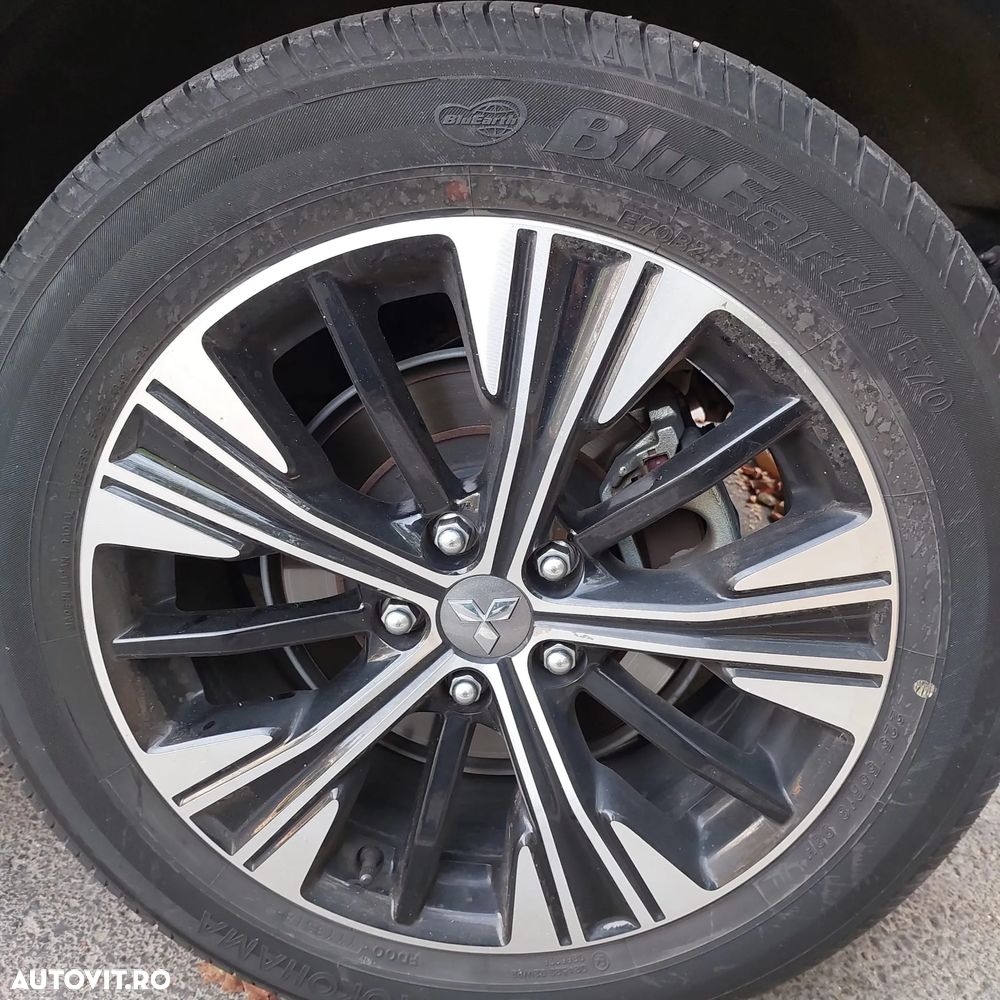 Mitsubishi Eclipse-Cross 1.5-litre 16-valve DOHC MIVEC 4X4 Instyle+ Aut. - 11