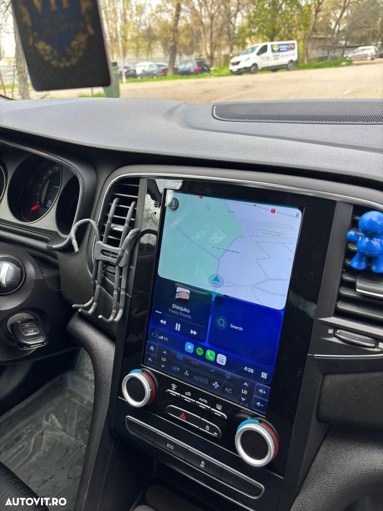 Renault Megane TCe GPF Zen - 10