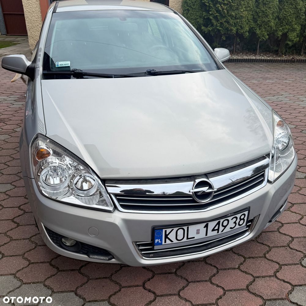 Opel Astra 1.6 Essentia - 1