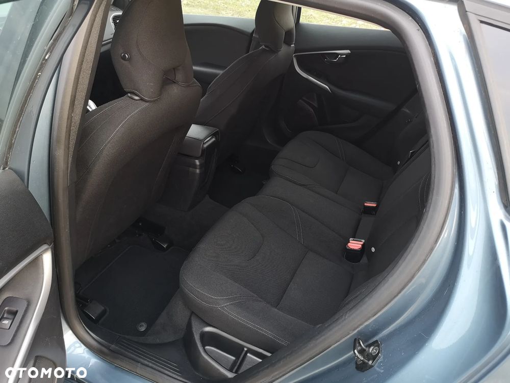 Volvo V40 D2 Ocean Race - 8