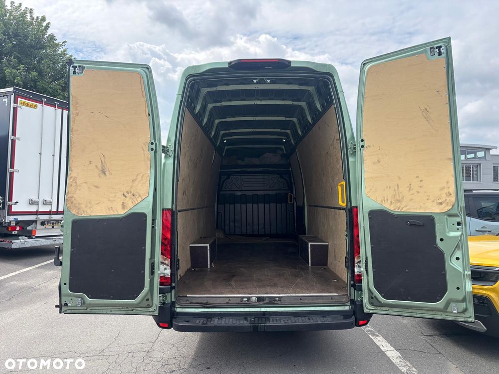 Iveco Daily 35S18HA8 V - 8