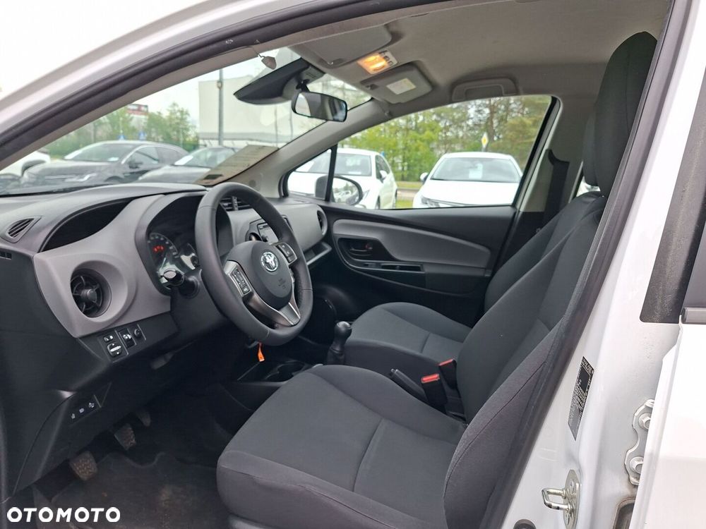 Toyota Yaris - 9