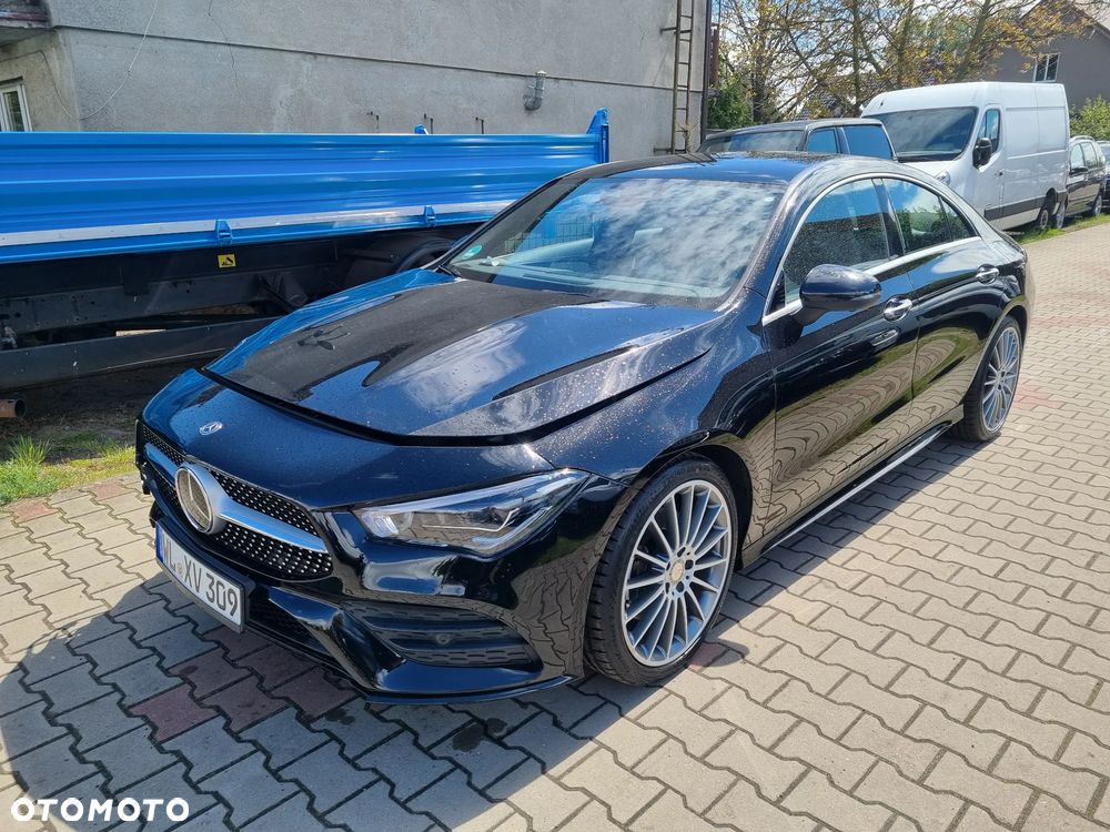 Mercedes-Benz CLA 220 4Matic 7G-DCT AMG Line