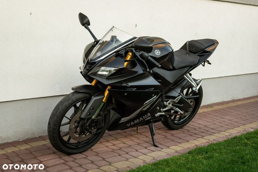 Yamaha YZF - 6