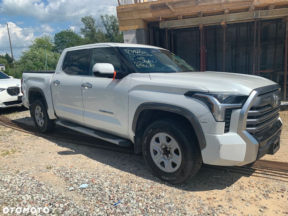 Toyota Tundra - 4