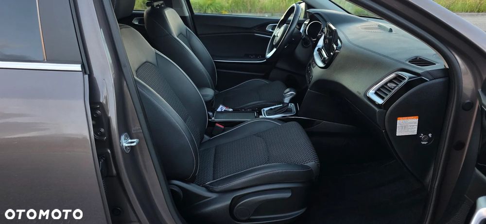 Kia XCeed 1.6 GDI PHEV L Business Line DCT - 13