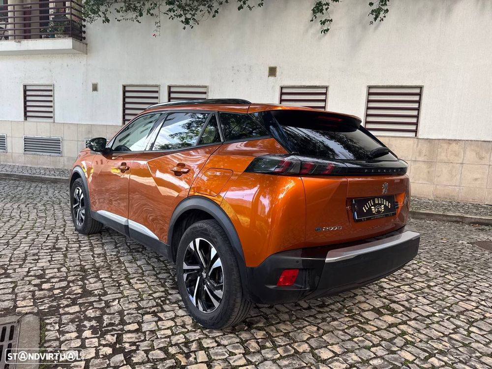 Peugeot e-2008 Allure - 4