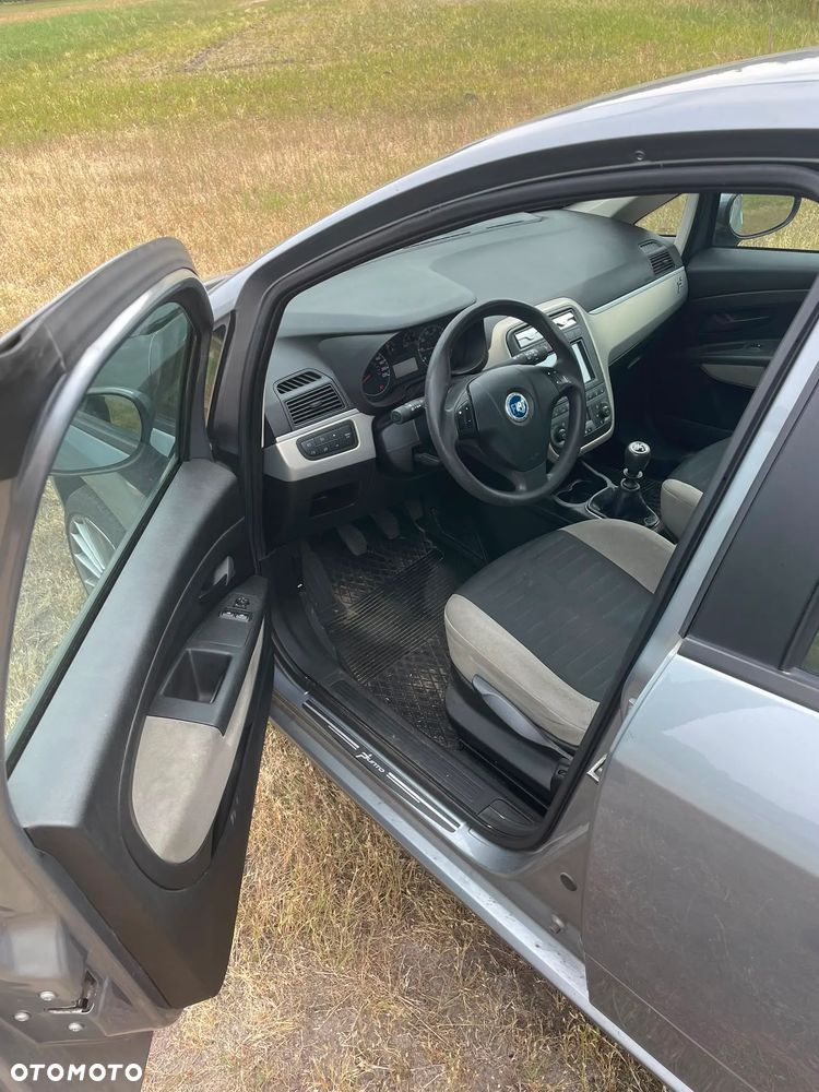Fiat Grande Punto - 27