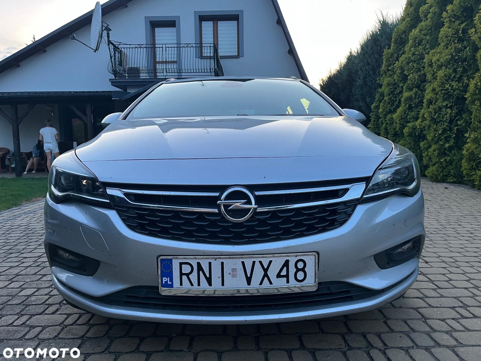 Opel Astra - 2