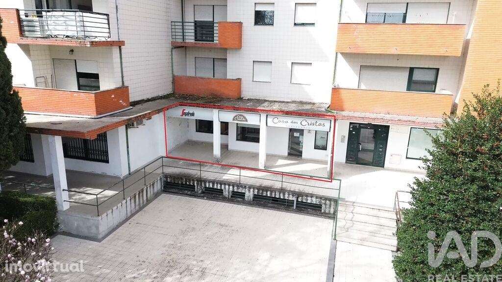 Loja / Estabelecimento Comercial em Vila Real de 181,00 m2 - Grande imagem: 2/25