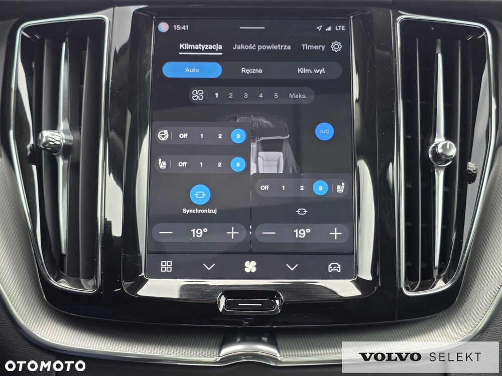 Volvo XC 60 - 30