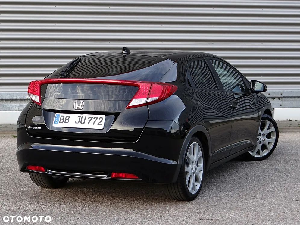 Honda Civic 1.8 Executive - 3