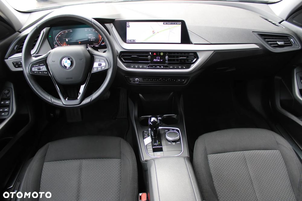 BMW Seria 1 118i - 12