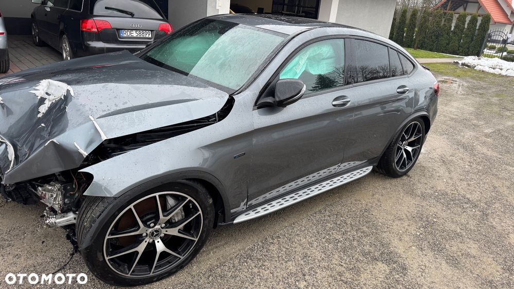 Mercedes-Benz GLC - 21