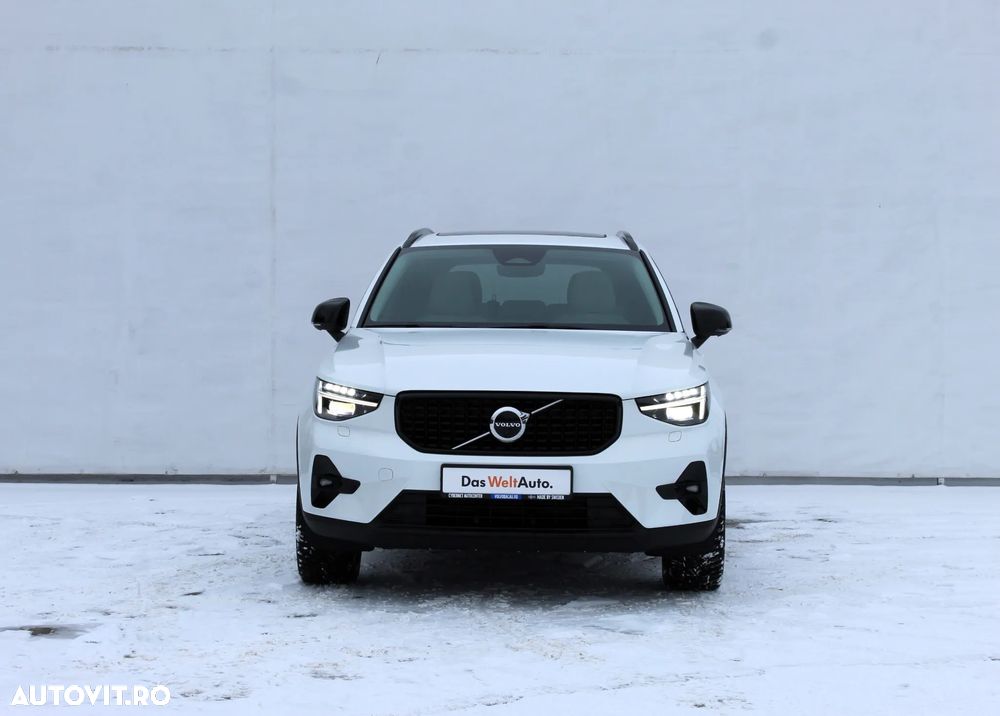 Volvo XC 40 B4 AT FWD MHEV Ultimate Dark - 2