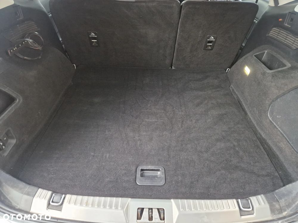 Ford Edge 2.0 TDCi 4x4 ST-LINE - 9