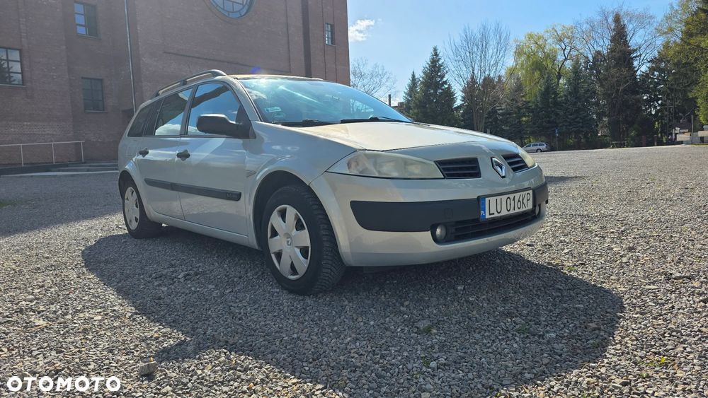 Renault Megane 1.6 Grandtour Confort Authentique - 1