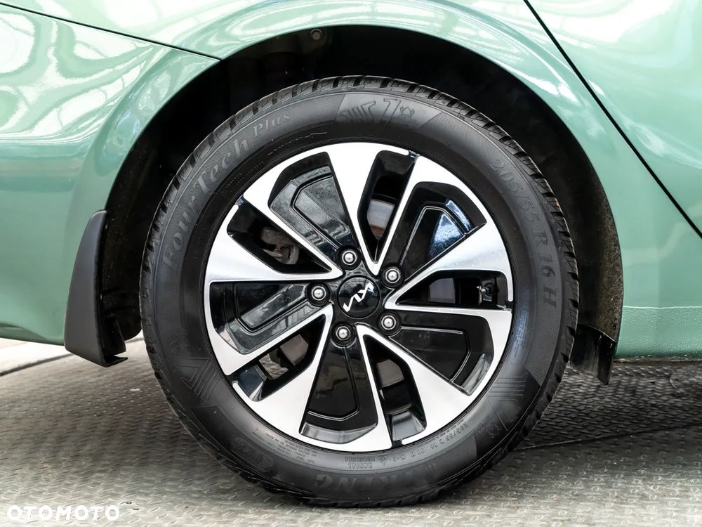 Kia Ceed 1.5 T-GDI Tribute DCT - 13