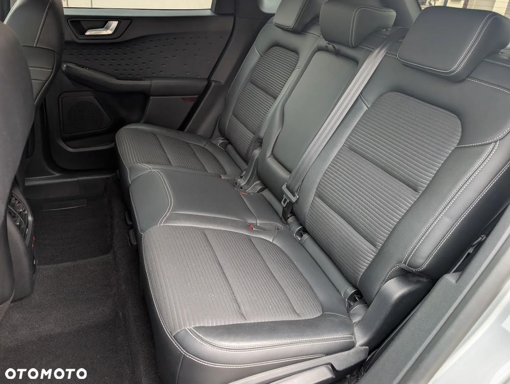 Ford Kuga 2.5P PHEV FWD Titanium X - 24