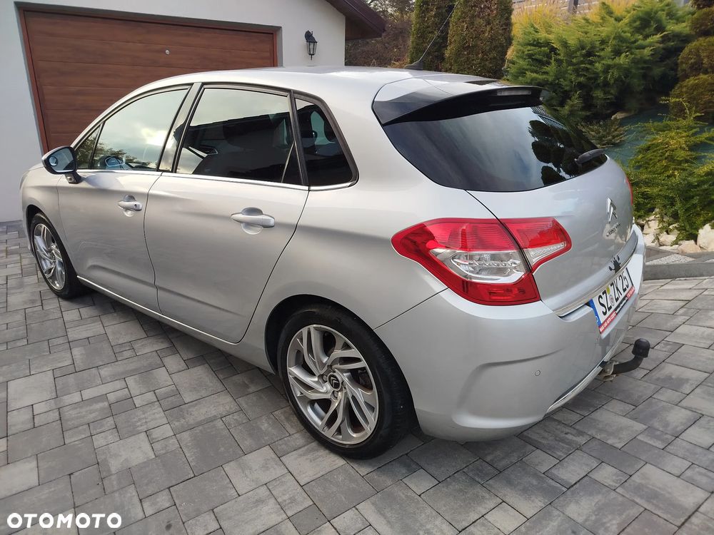 Citroen C4 2011 photo 4