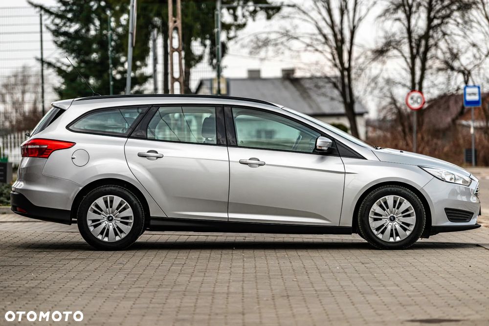 Ford Focus 1.5 TDCi Trend - 19