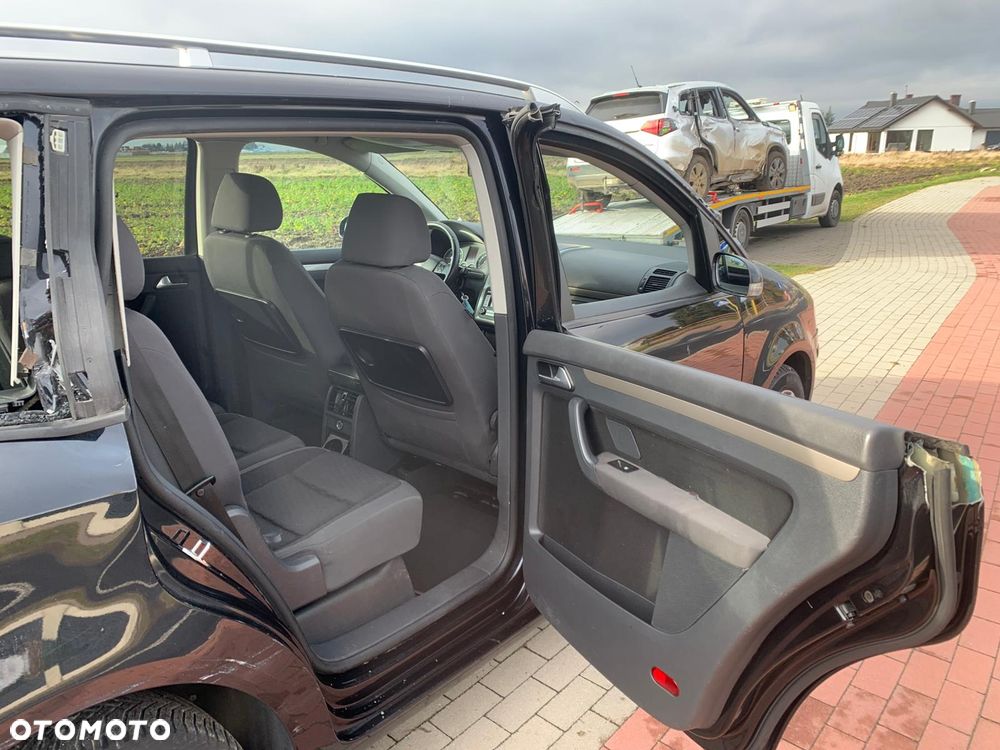 Volkswagen Touran 2.0 TDI DPF Comfortline - 33