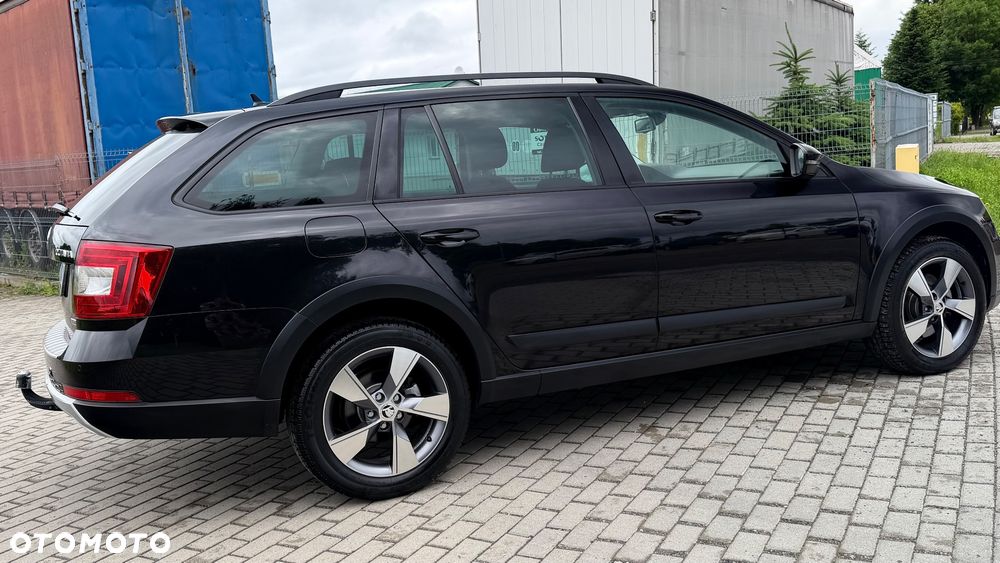 Skoda Octavia 2.0 TDI 4x4 DSG Scout - 17