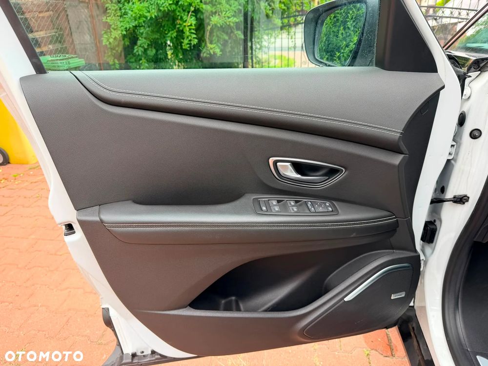 Renault Scenic 1.2 TCe Energy Bose - 14
