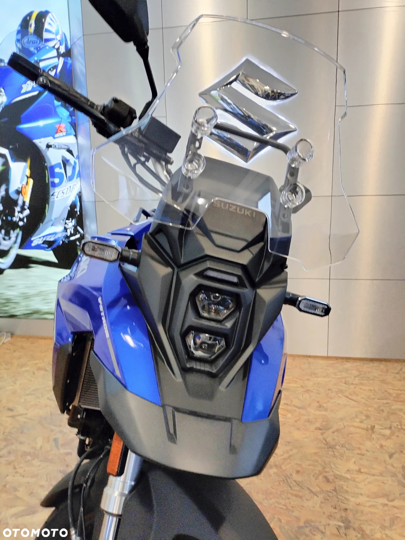 Suzuki DL - 11